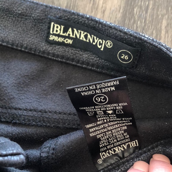 Blank NYC black pants - Picture 3 of 6